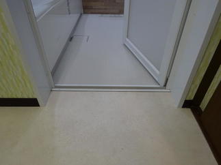 施工後の浴室出入り口