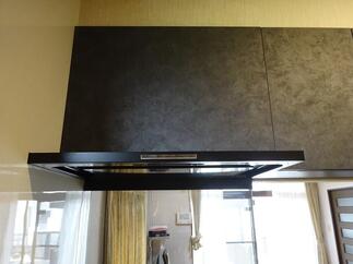 スタイリッシュなレンジフード