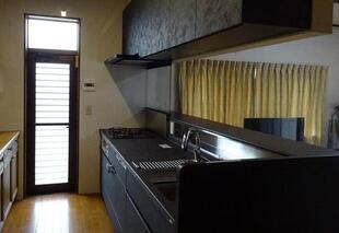 セラミックトップが人気の最上級キッチン