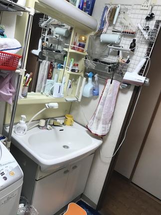 洗面化粧台　Before