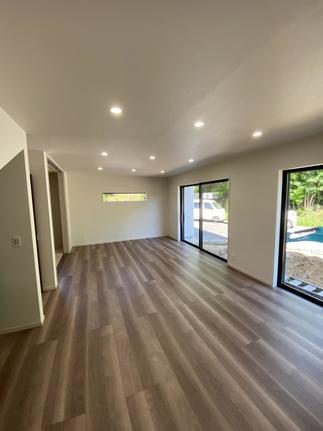 広々ダイニングとリビング