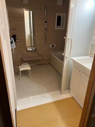 浴室ドア開口After