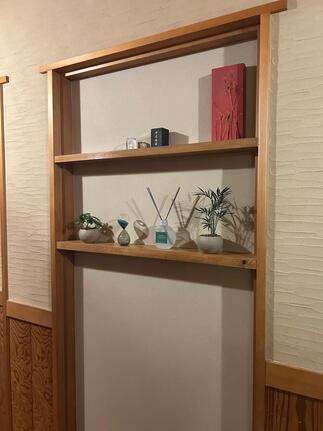 ドアから飾り棚へ