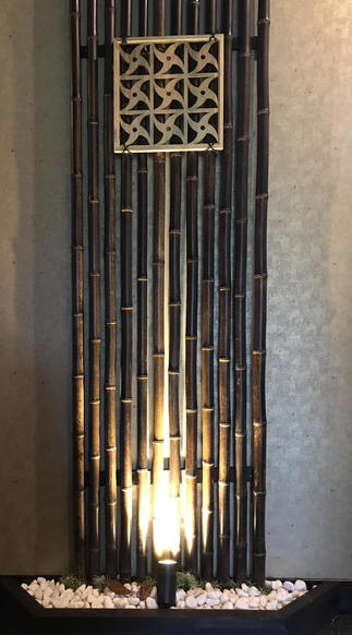 竹オブジェの間接照明