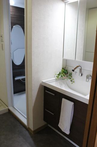 水まわり空間をお好みの色でコーディネート！