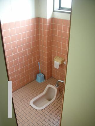 着工前和式トイレ