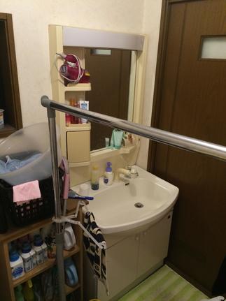 洗面化粧台　リフォーム前