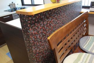 キッチン対面側　LIXIL　　モザイクタイル　インテリアモザイク　ムージャン　IM-20P1