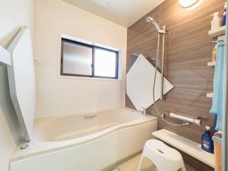 ユニットバス　ＬＩＸＩＬ　アライズ1616