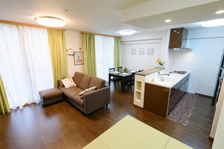 マンションによくあるT型LD＋和室の間取りを、オープンな空間に