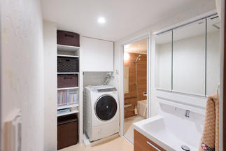 収納たっぷりのナチュラルテイスト