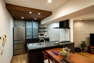 キッチン：LIXIL リシェルSI