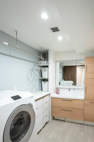 洗面化粧台：LIXIL　L.C.（エルシィ）