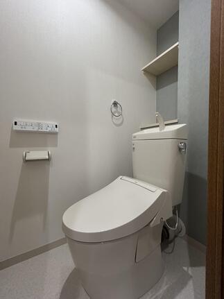 トイレ：LIXILアメージュ便器+KAシリーズ