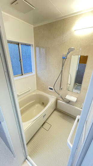 浴室・洗面リフォーム！床のきしみを根本解決！段差をなくしたバリアフリー設計で、将来まで安心の住まいへ