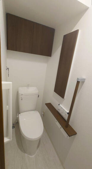 使いやすさと安心感をプラス。ゆとりあるトイレ空間へ