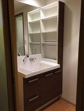 洗面「LIXIL：ピアラ」