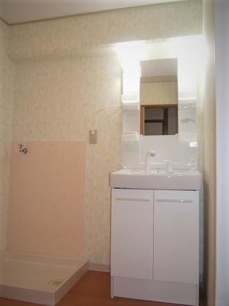 お手入れの楽な洗面化粧台