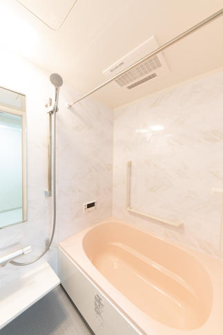 温かみのあるユニットバス