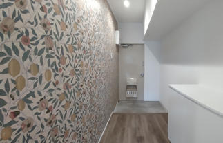 玄関から各部屋へつながる空間