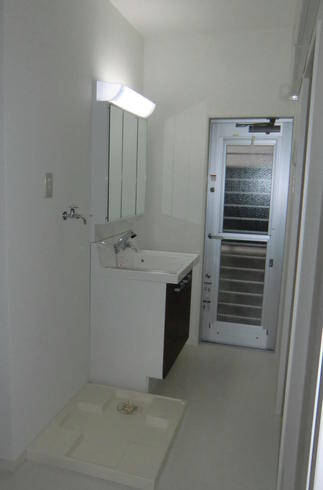 洗面化粧台は女性にとってはうれしいです