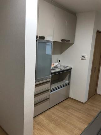 和室をキッチンに。収納たっぷり！