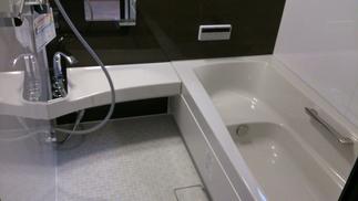 お風呂を広くして、ゆっくりくつろげる空間にしました