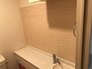 トイレの壁にも！