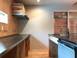 フルオーダーのオリジナルキッチン