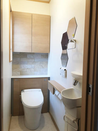 リフォレ、アッパーキャビネットとエコカラット