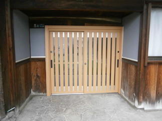 リフォーム後の広々とした玄関