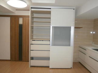 リフォーム後の食器棚