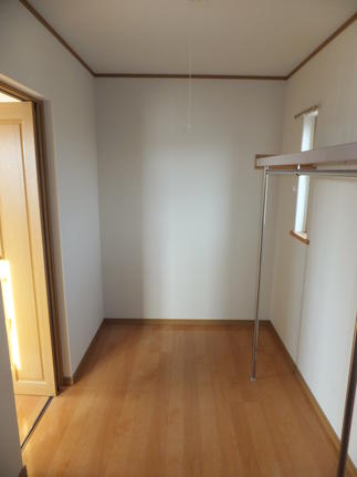 ビフォー　２階収納室