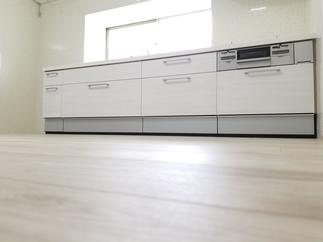 白を基調とした明るい空間へ