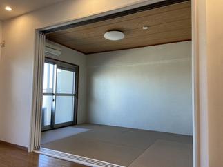 ふすまの2枚引違い戸から→大きく開口を広げて３枚引違い戸にしました☆