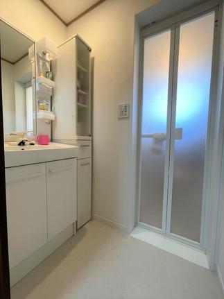 洗面室も段差が低くなり安全に☆