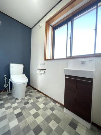 2Fのトイレもおしゃれな空間に