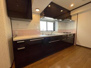 ご夫婦の想いが詰まった 心地よいキッチン空間