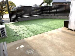 愛犬の笑顔があふれる庭にリニューアル