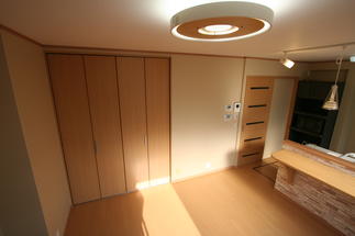 キッチン：イスト　　床暖房：Ｙｏｕ温水