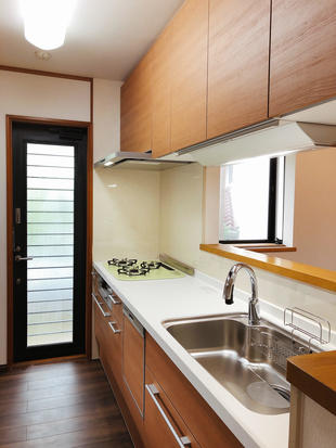 コストパフォーマンスを意識したキッチン改装　　　奈良市