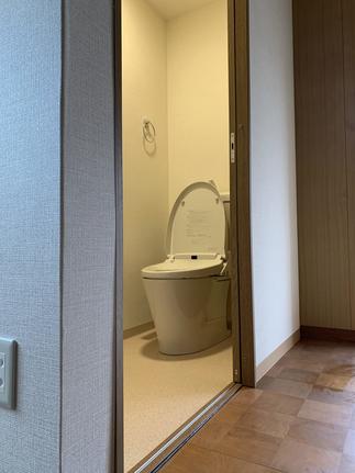 押し入れからトイレに！