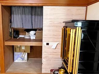 押入れを仏間と開き戸の押入れ