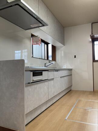 設備を一新し、明るく使いやすいキッチンへ。