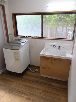 洗面化粧台　ピアラ