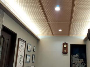 【米子市】玄関ホールリフォーム　天井は網代天井にしダウンライトで演出・壁にエコカラット