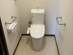 トイレ取替＆床壁クロス張替え工事