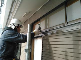 サッシ廻りシーリング打ちかえ。