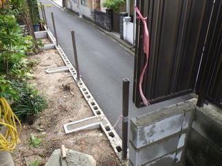 控壁も新たに設けて転倒防止☆