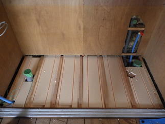 床断熱もしっかりと！